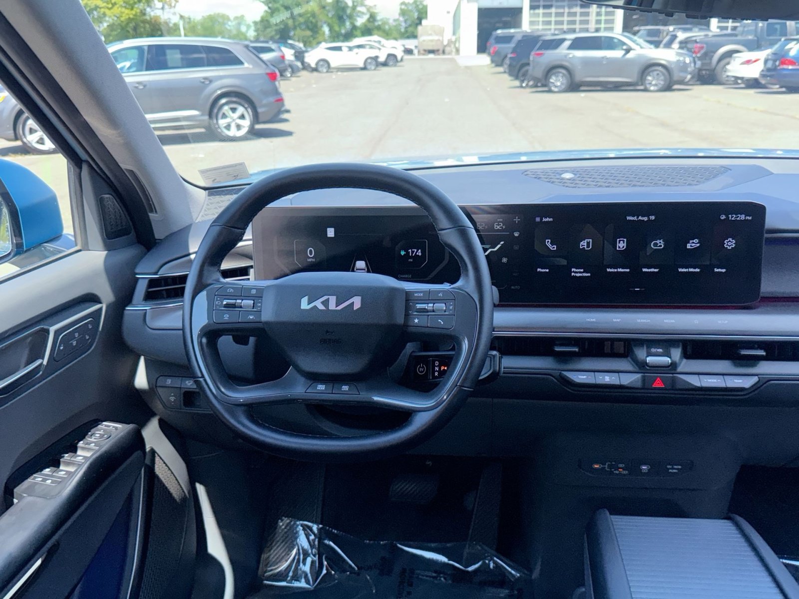 Used 2024 Kia EV9 Land AWD/4WD image 16