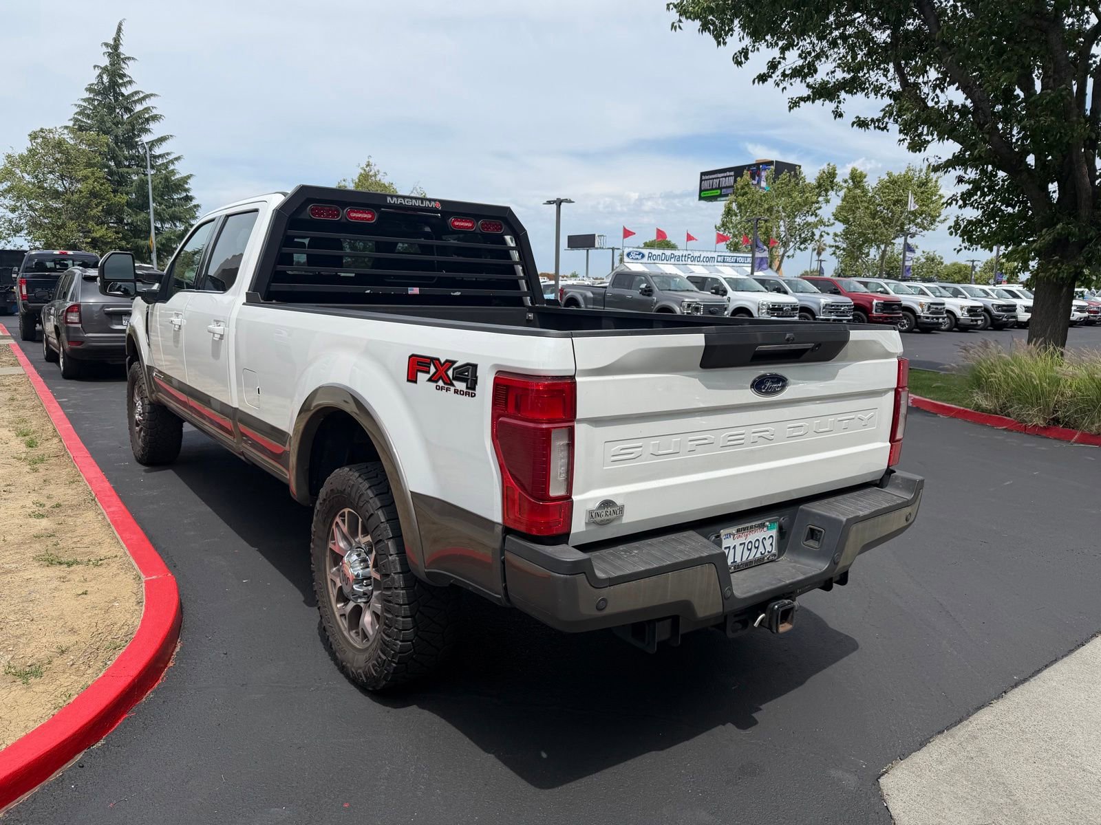 Used 2022 Ford F350 King Ranch w/ King Ranch Ultimate Package AWD/4WD image 3