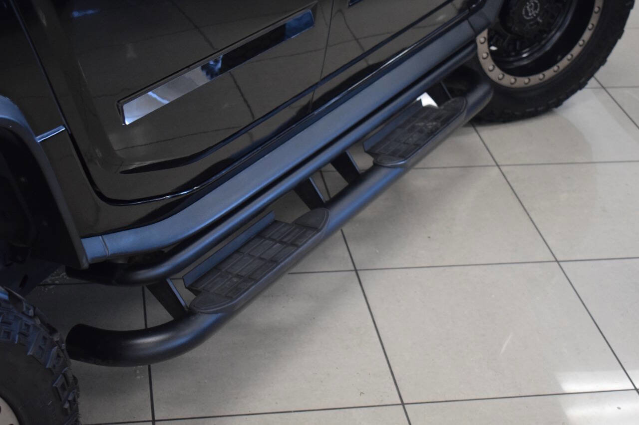 Used 2003 HUMMER H2 w/ Preferred Equipment Group image 39