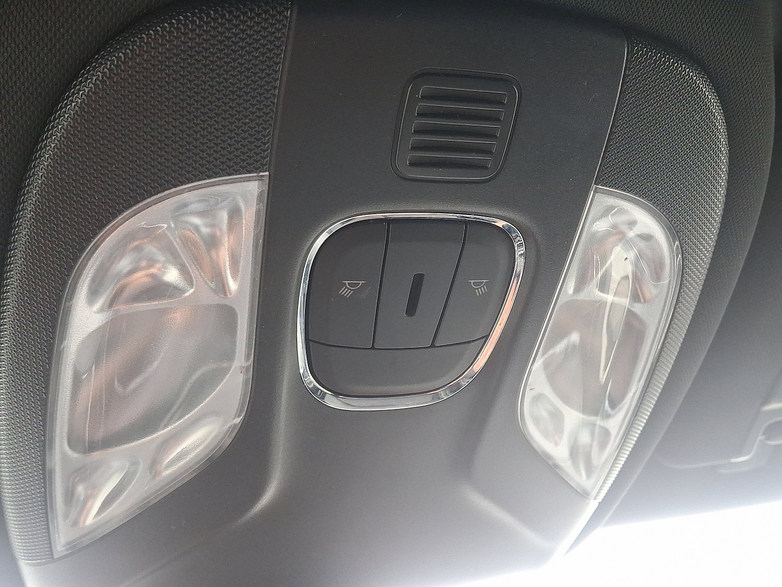 Used 2024 Jeep Compass Latitude AWD/4WD image 25