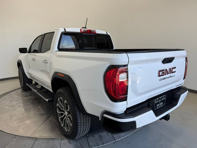 Used 2023 GMC Canyon Denali image 9