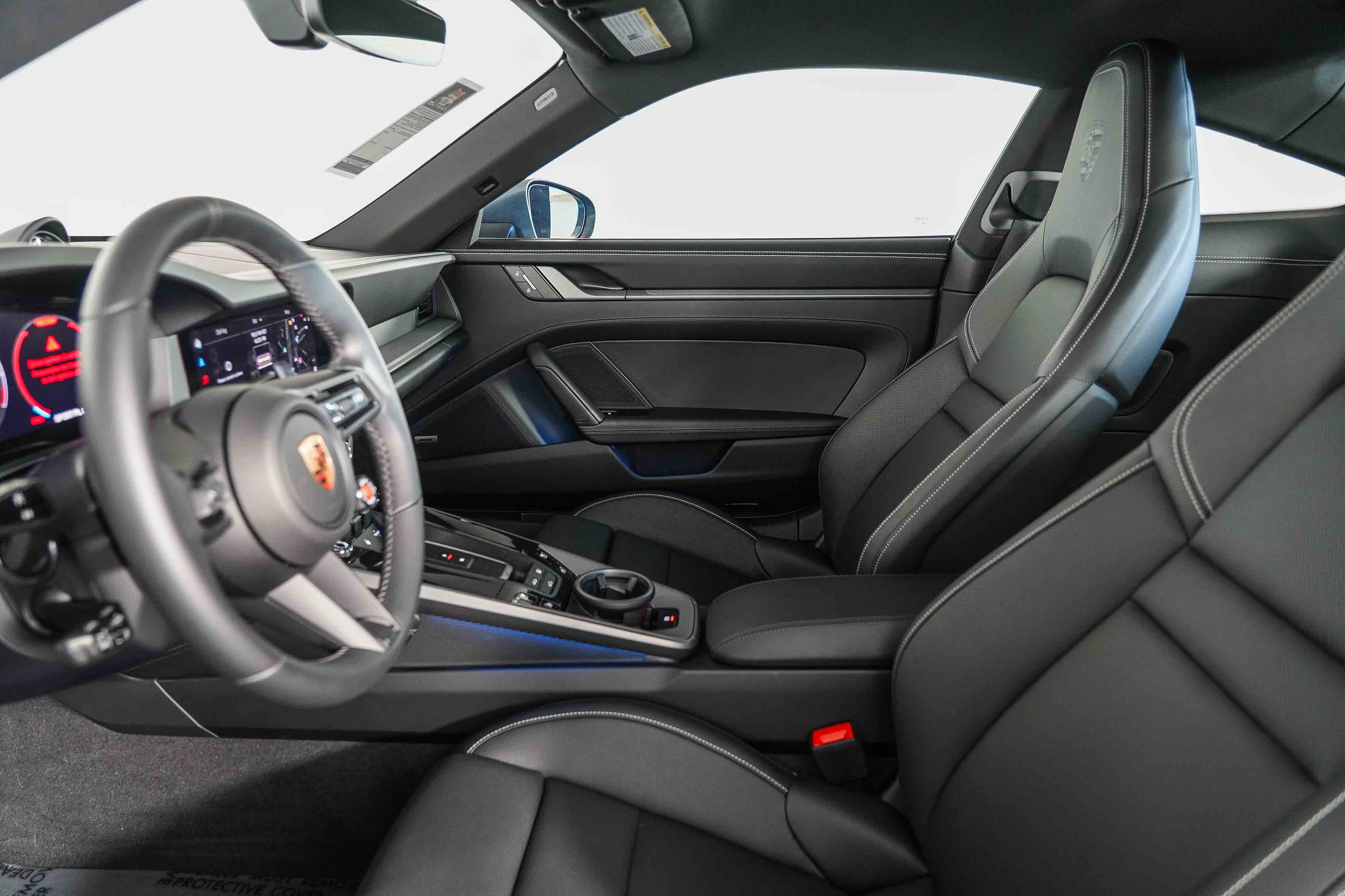 Used 2025 Porsche 911 Carrera image 24