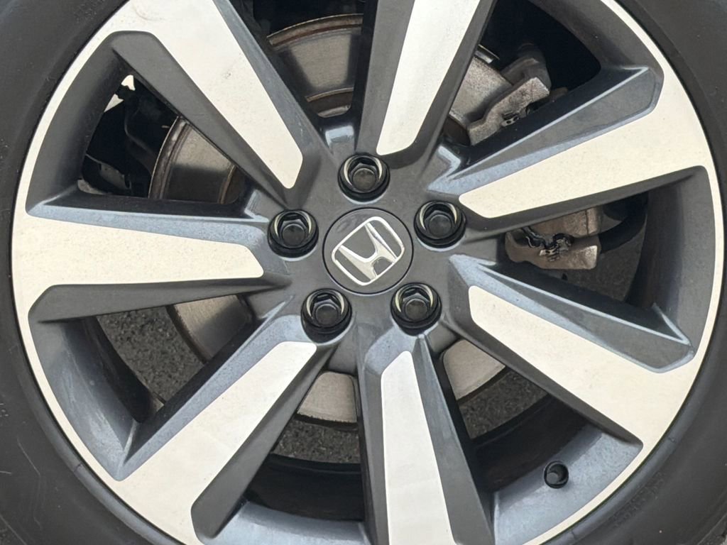 Used 2023 Honda Pilot Elite image 6