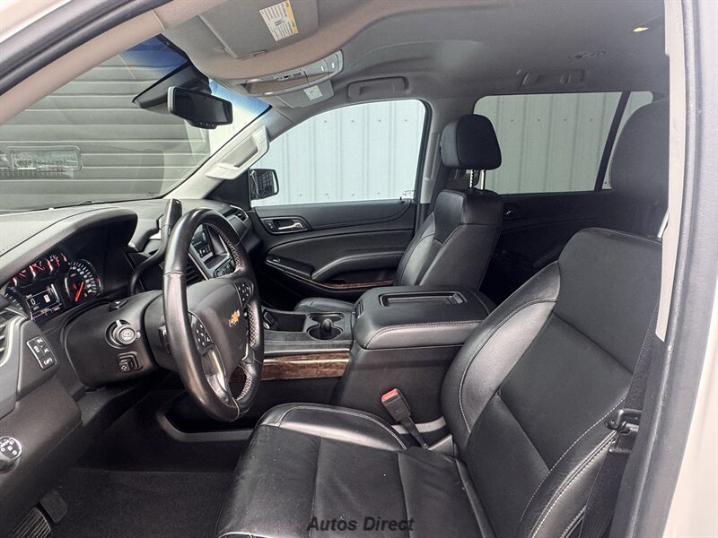 Used 2019 Chevrolet Suburban LT w/ Luxury Package RWD image 19