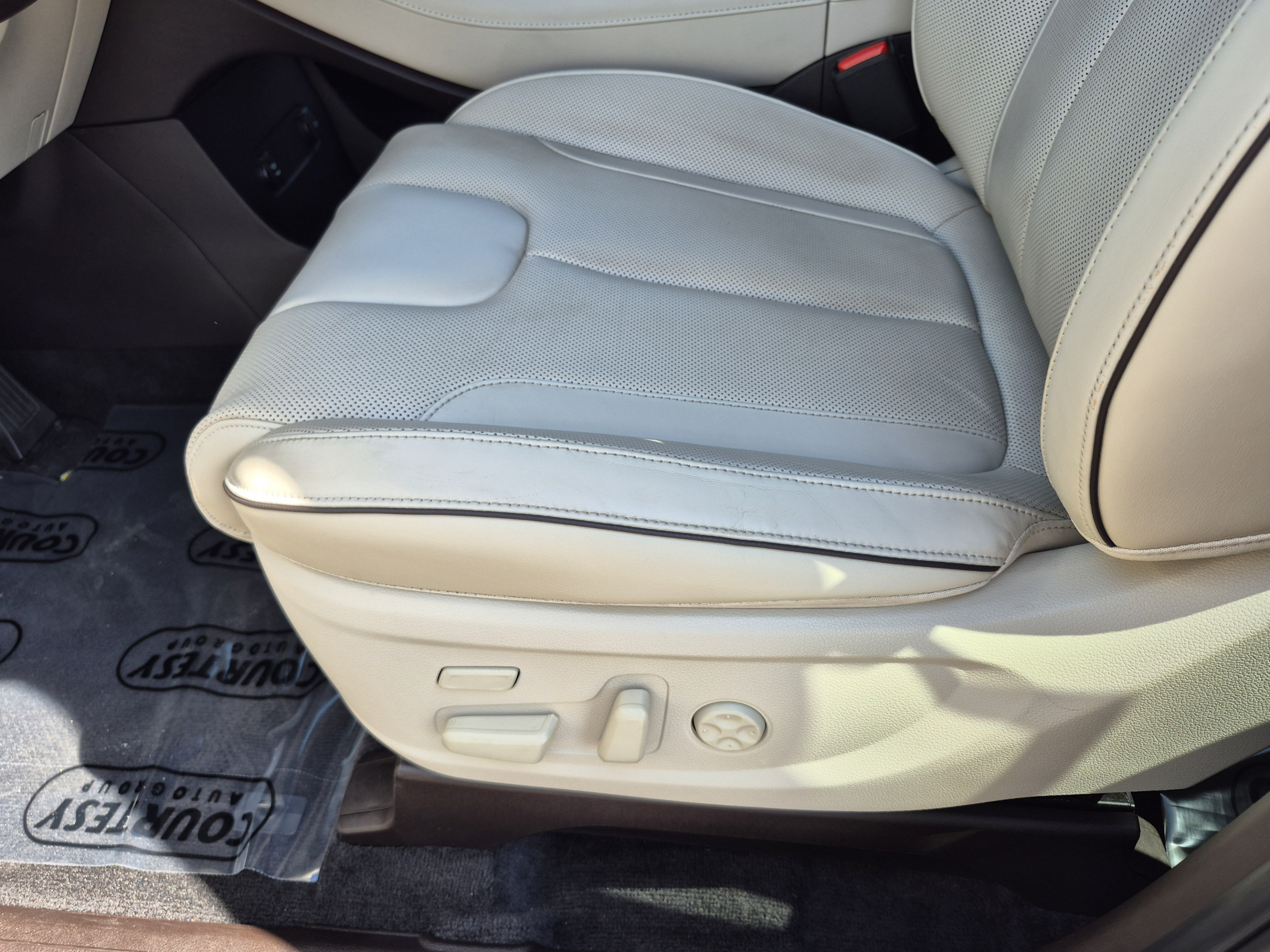 Used 2020 Hyundai Palisade Limited FWD image 22