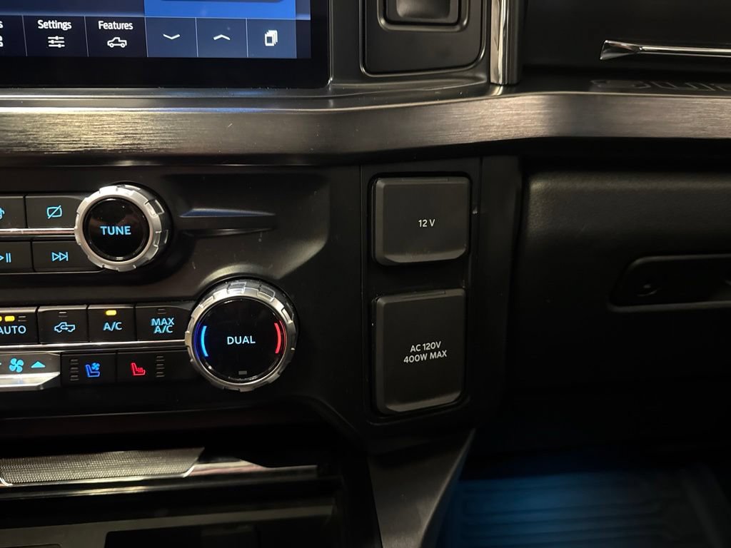 Used 2023 Ford F350 Lariat w/ Lariat Ultimate Package AWD/4WD image 17