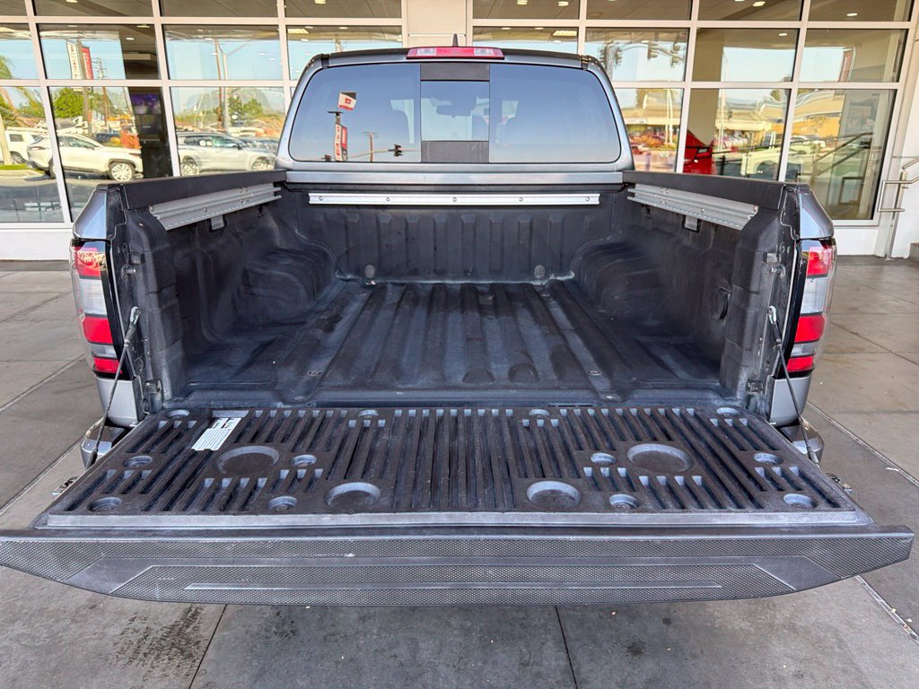 Used 2023 Nissan Frontier SV w/ SV Convenience Package AWD/4WD image 15