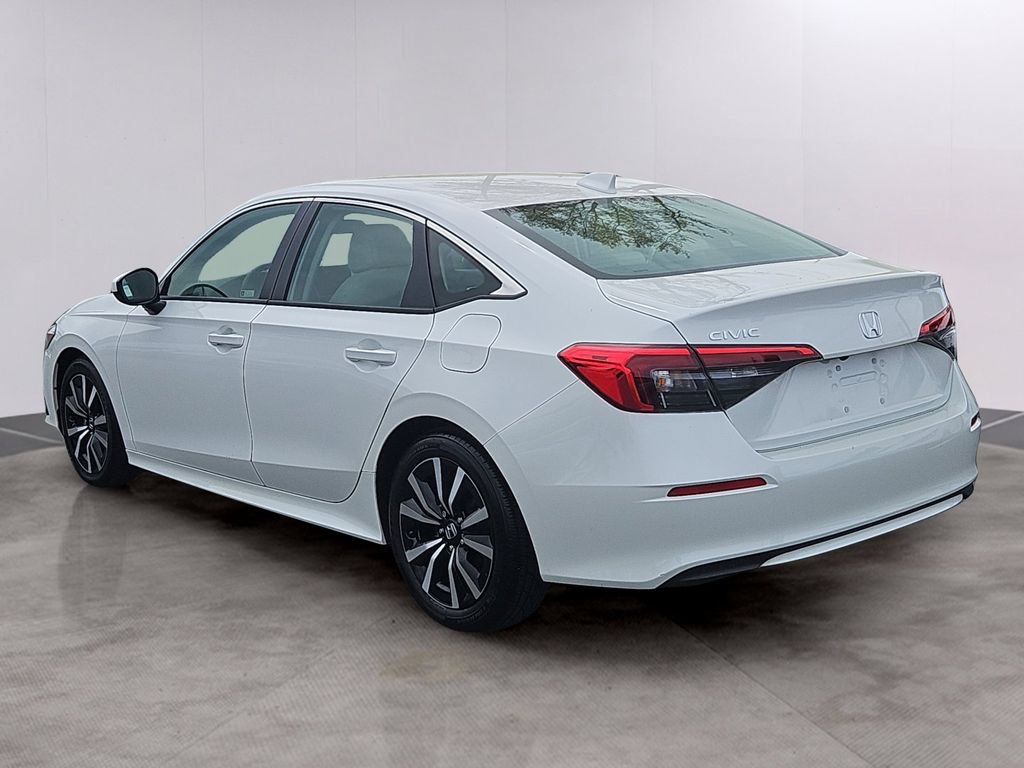 Used 2024 Honda Civic EX image 6