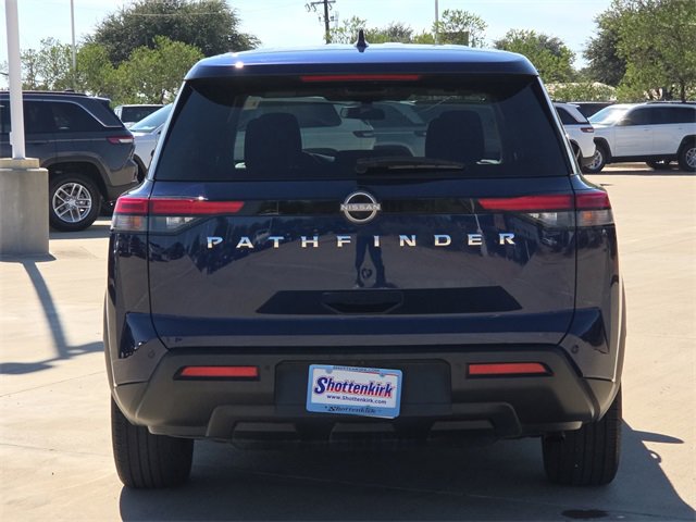 Used 2022 Nissan Pathfinder S image 7