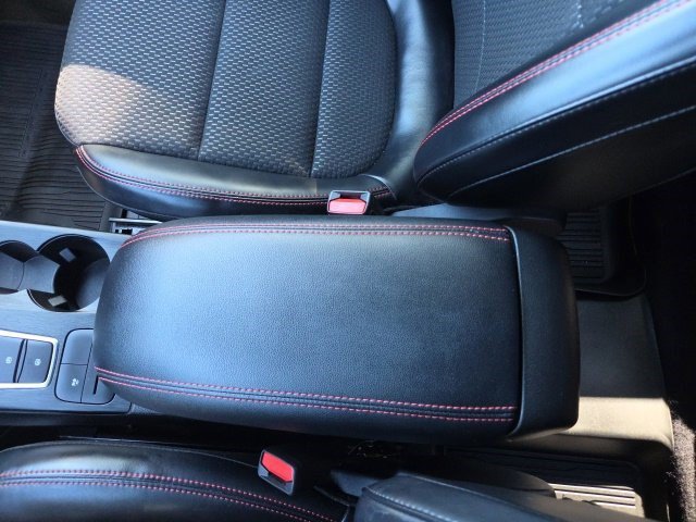 Used 2024 Ford Escape ST-Line Select AWD/4WD image 31