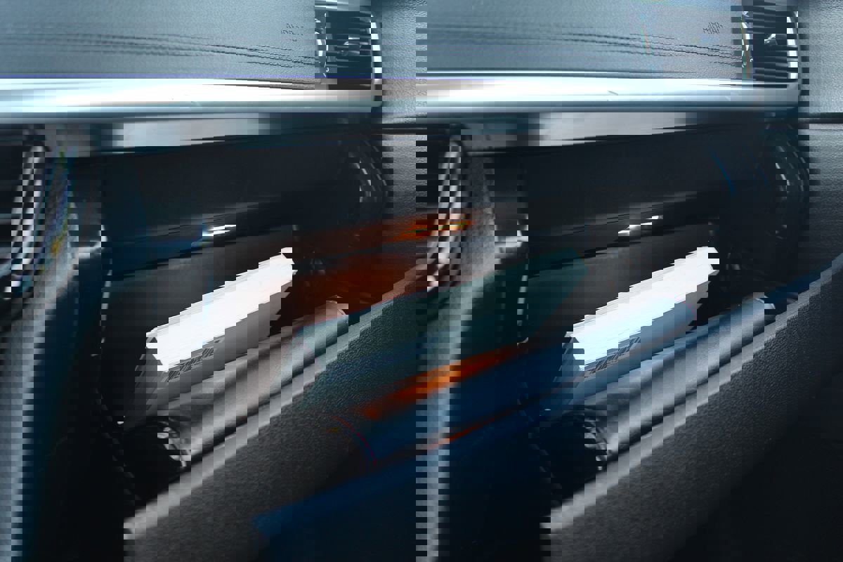 Used 2019 Kia Optima EX image 29