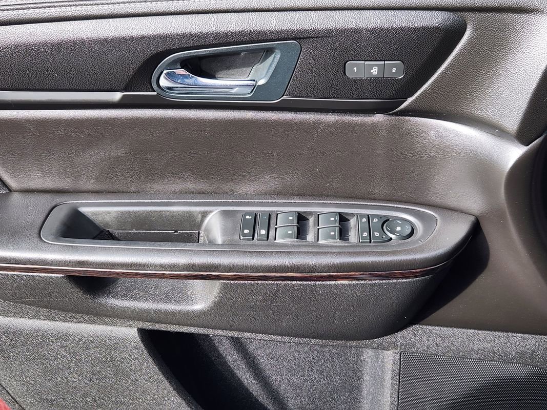 Used 2016 Chevrolet Traverse LTZ image 24