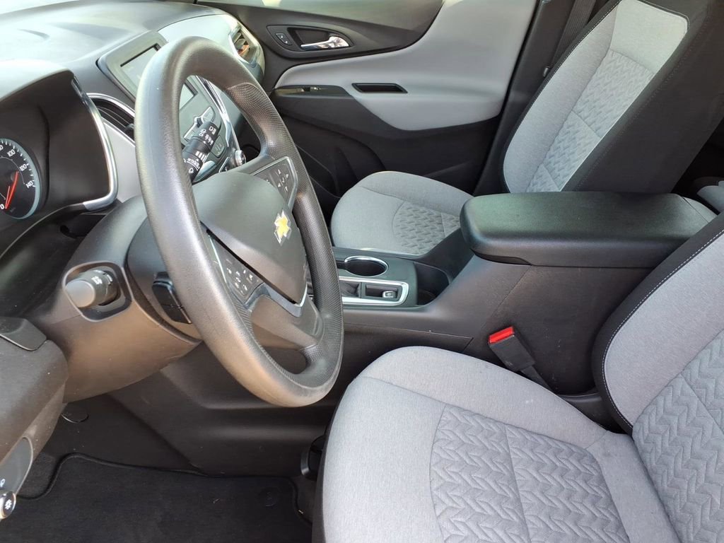 Used 2024 Chevrolet Equinox LS w/ Midnight Edition image 16