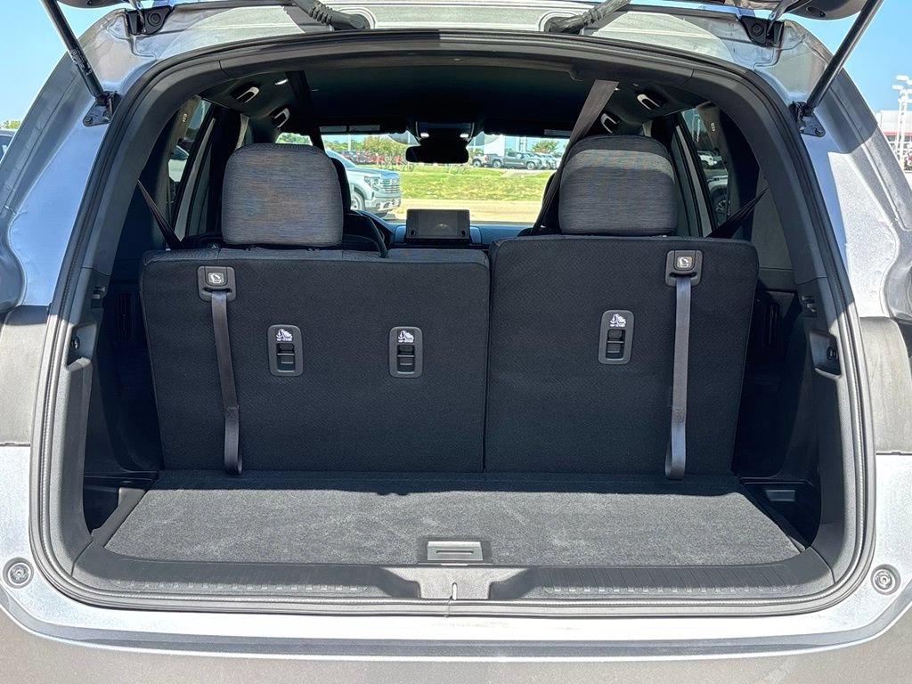 Used 2025 Honda Pilot Sport image 7