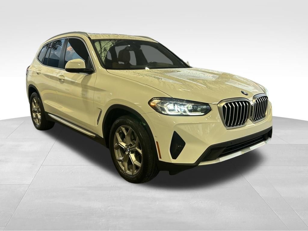 Used 2024 BMW X3 sDrive30i w/ Convenience Package image 2