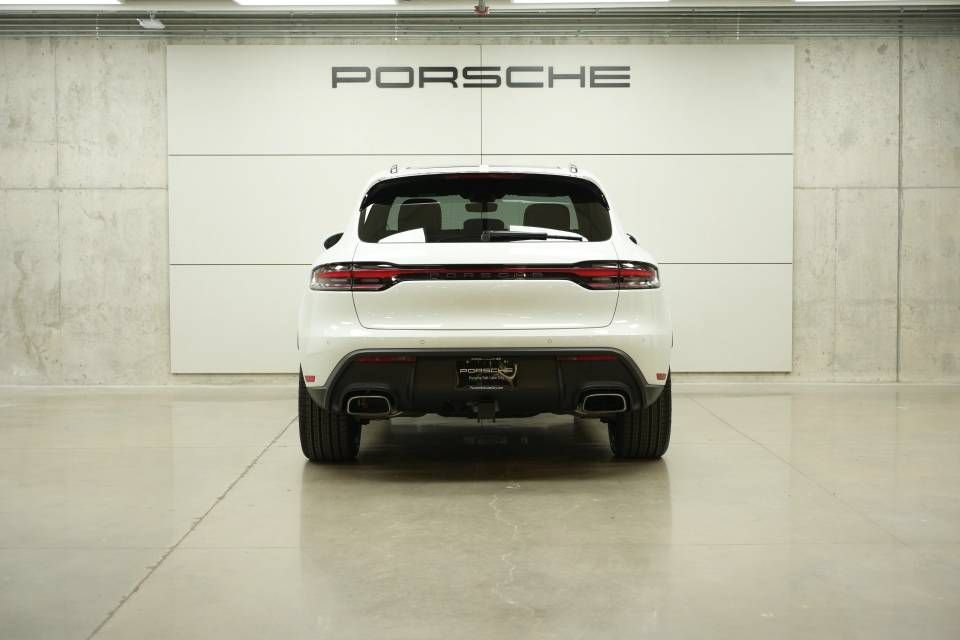 New 2026 Porsche Macan AWD/4WD image 6