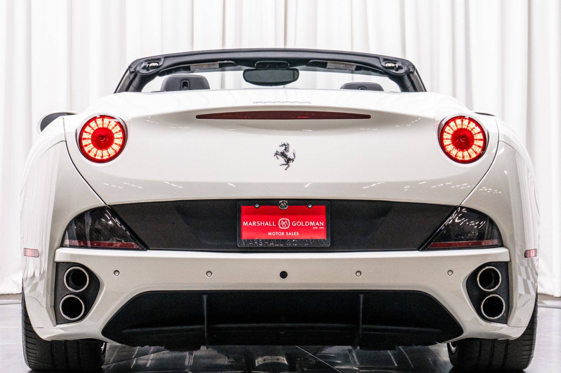 Used 2014 Ferrari California image 8