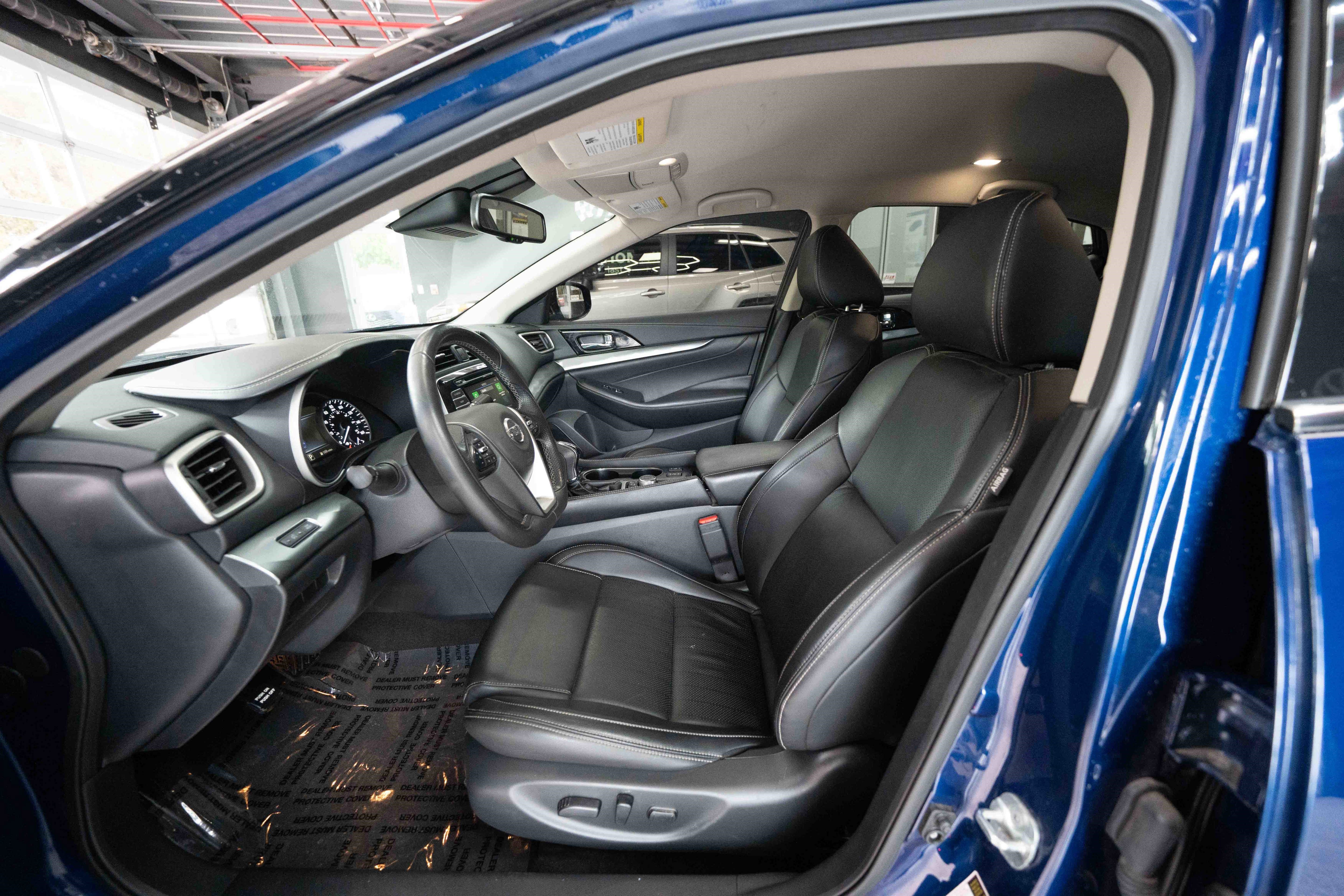 Used 2022 Nissan Maxima SV w/ Floor Mat Group image 9