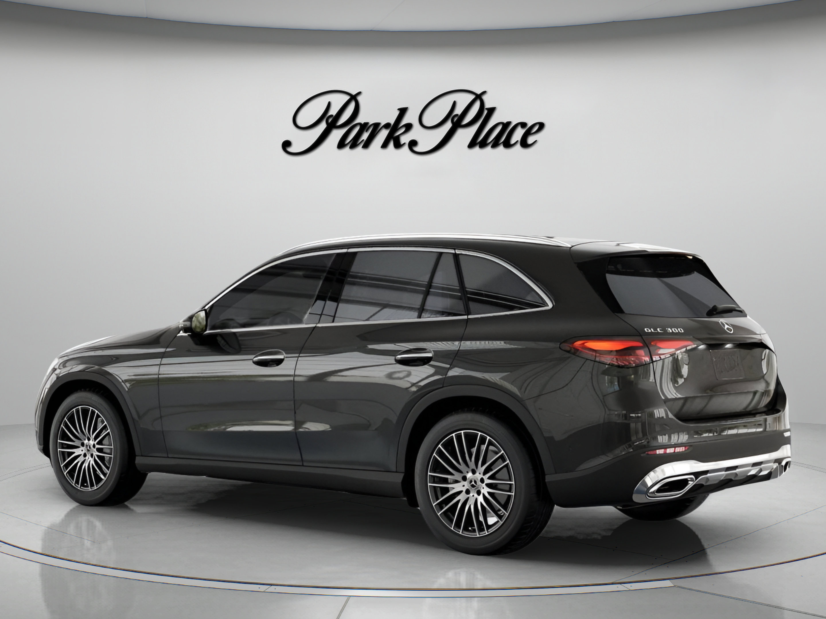 Used 2026 Mercedes-Benz GLC 300 4MATIC image 13