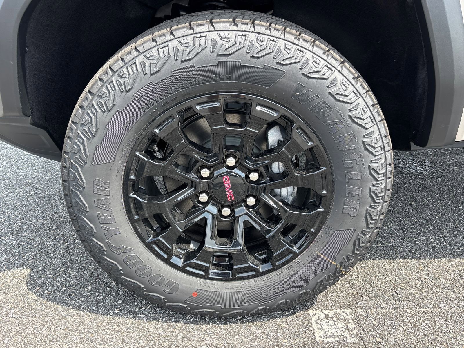 New 2026 GMC Canyon Elevation w/ Convenience Package image 35