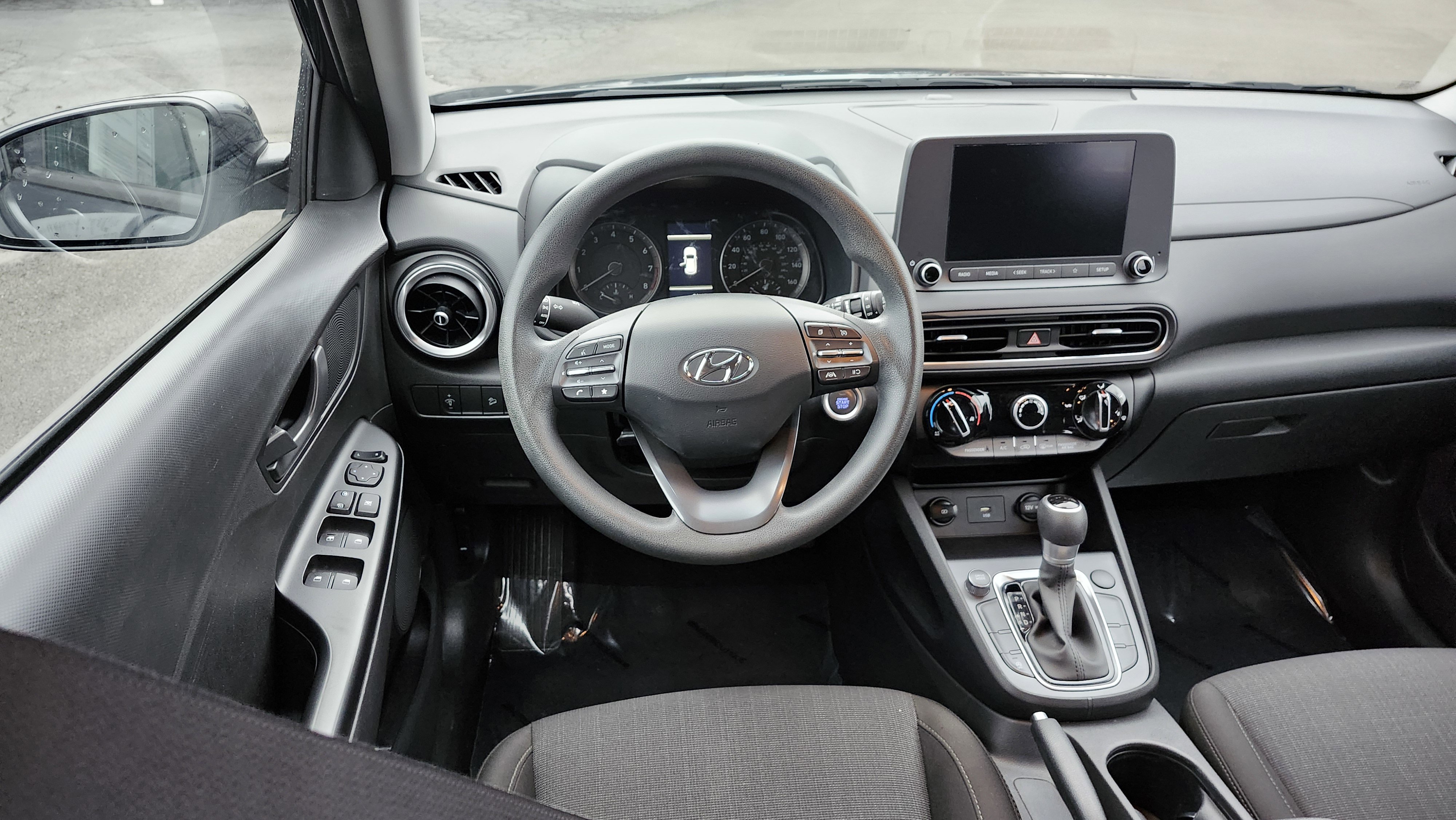 Used 2022 Hyundai Kona SEL w/ Cargo Package image 23