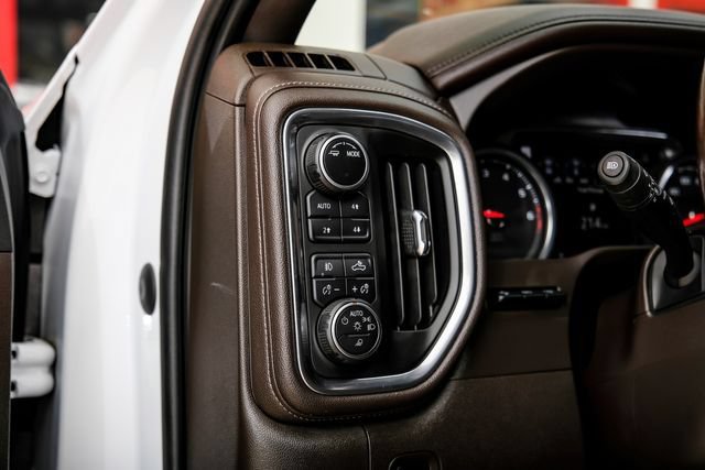 Used 2020 Chevrolet Silverado 2500 LTZ w/ LTZ Premium Package AWD/4WD image 34