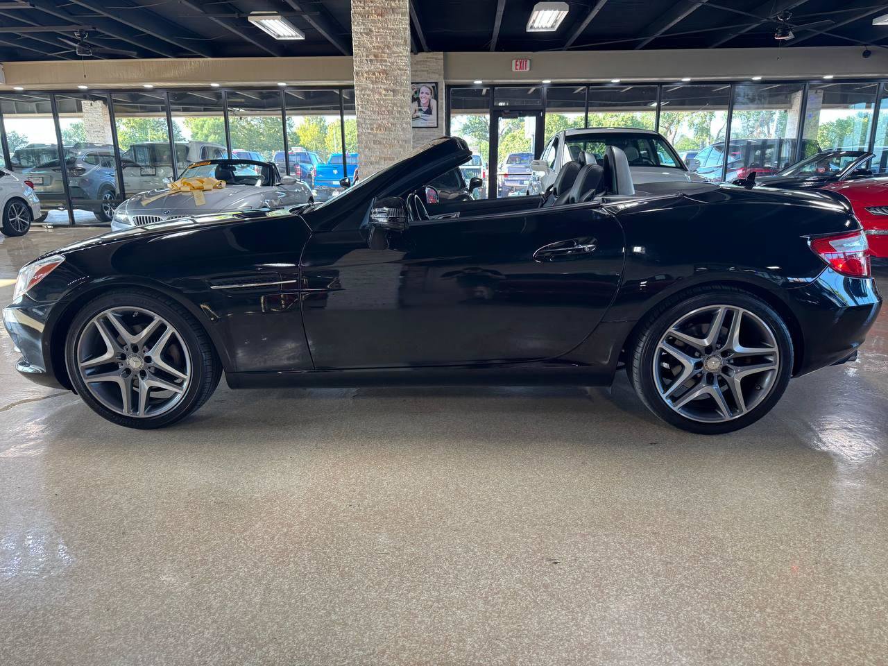 Used 2013 Mercedes-Benz SLK 250 image 29