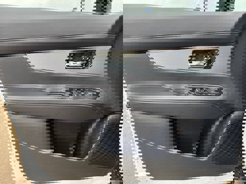 Used 2025 Nissan Murano SL image 15