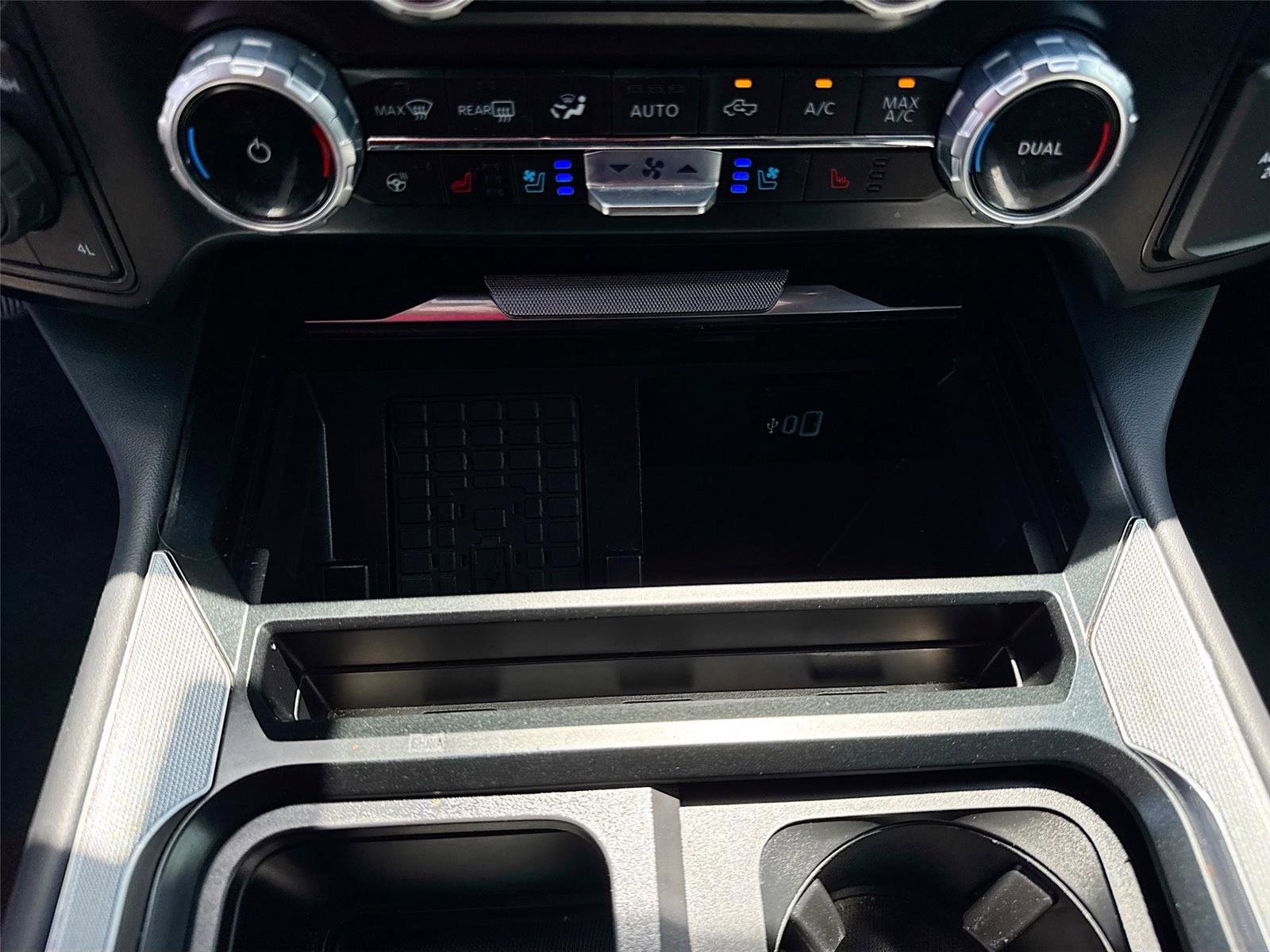 Used 2023 Ford F250 Platinum AWD/4WD image 16