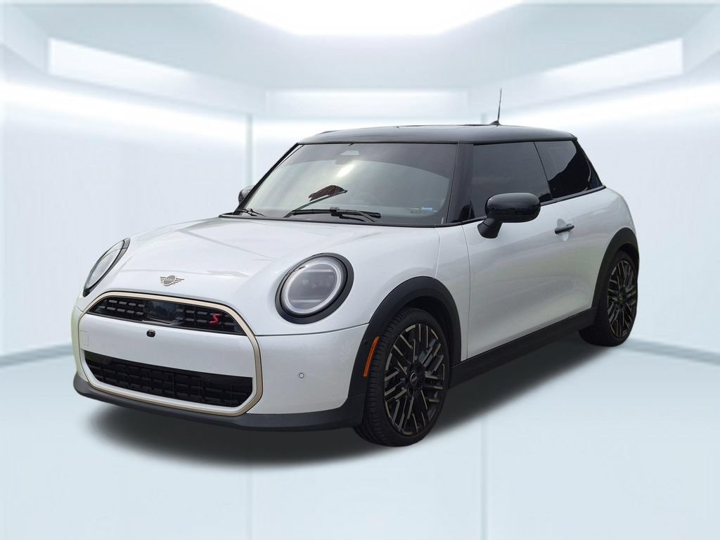 Used 2025 MINI Cooper S FWD image 1