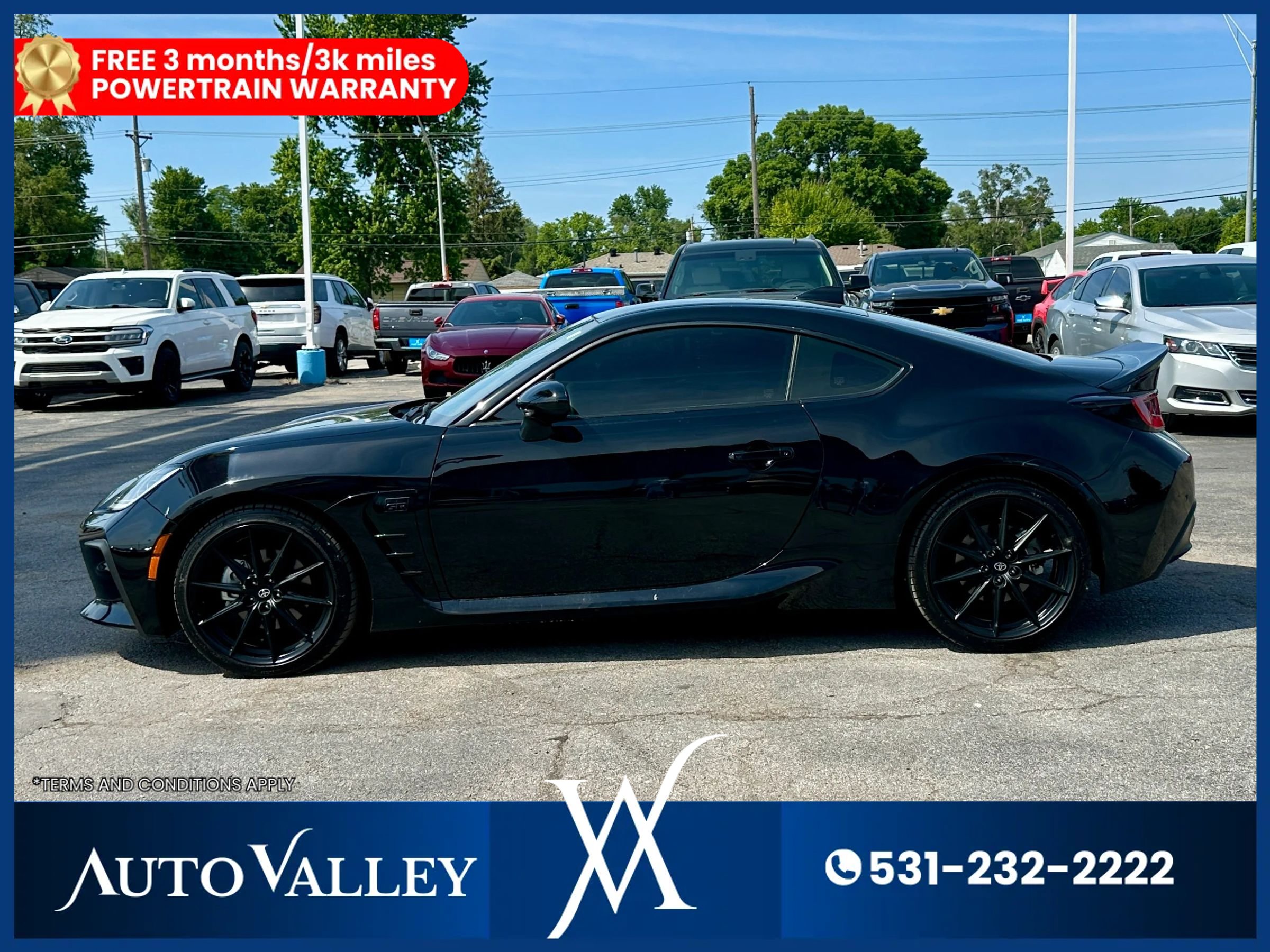 Used 2025 Toyota GR86 Premium w/ ALL Weather Mat Package (TMS) RWD image 4