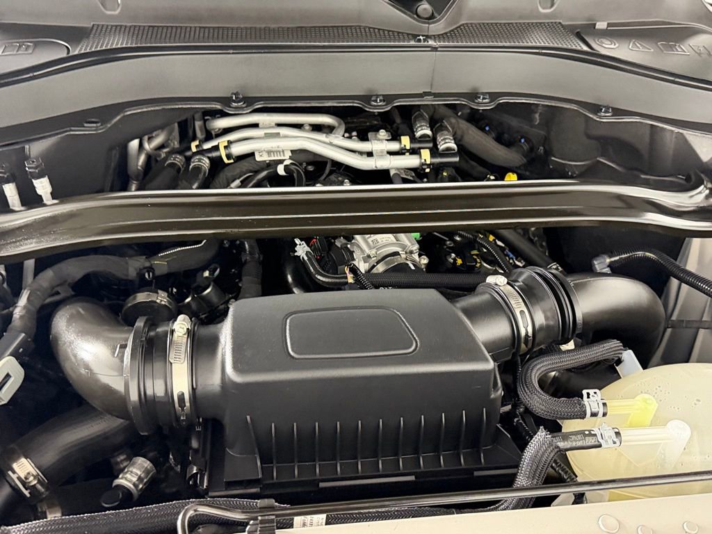 Used 2025 Ford Explorer ST image 34