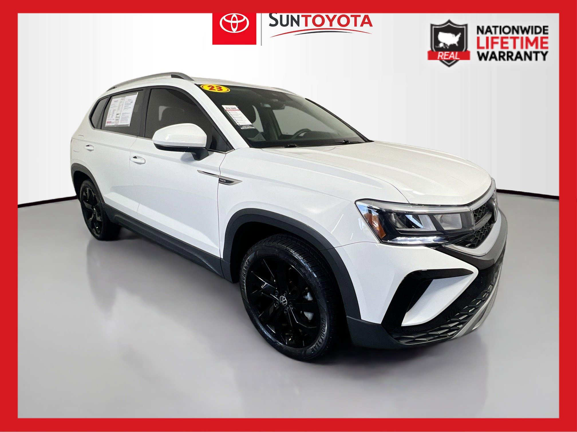 Used 2023 Volkswagen Taos SE w/ Panoramic Sunroof Package