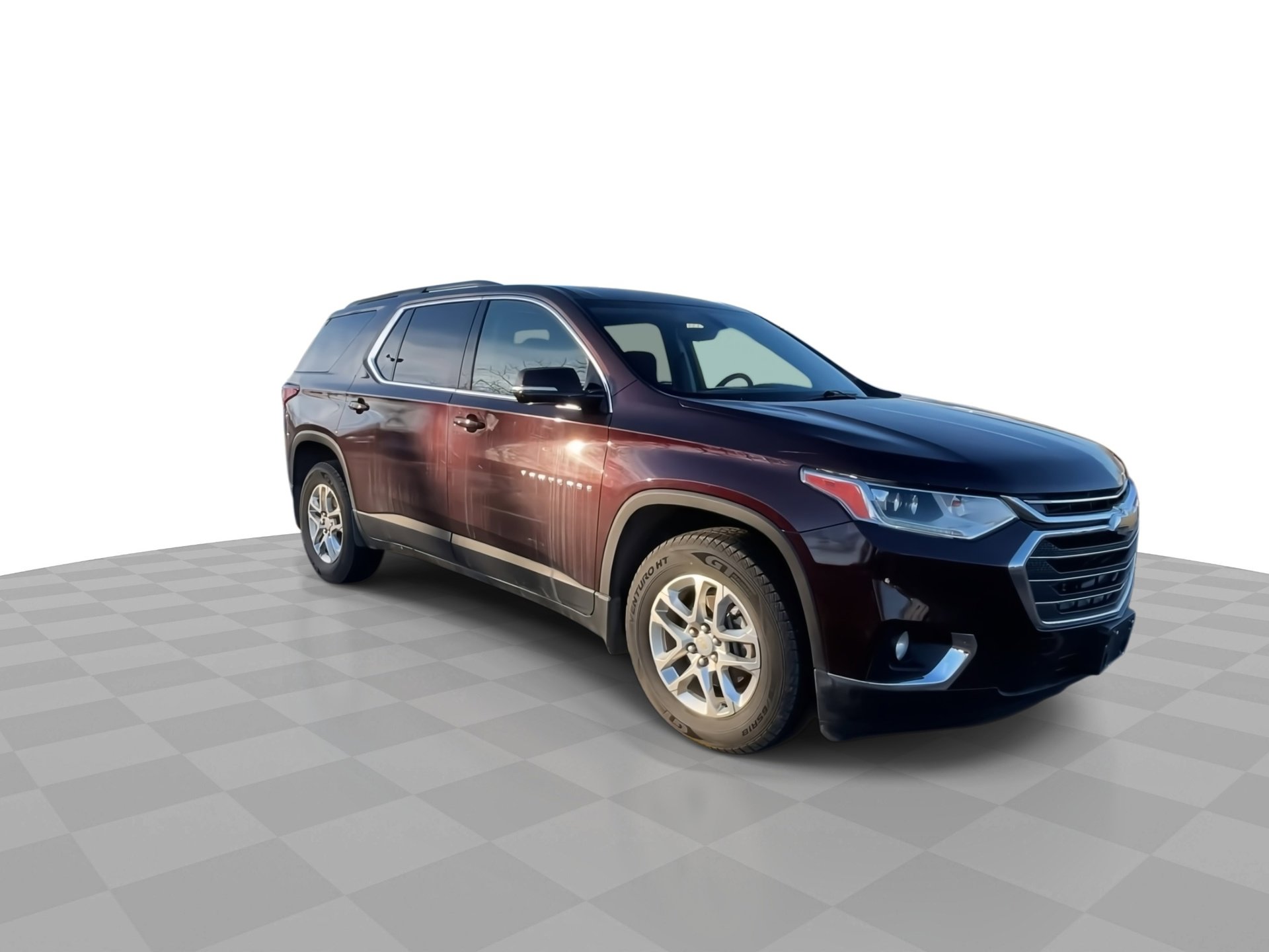 Used 2019 Chevrolet Traverse LT image 2