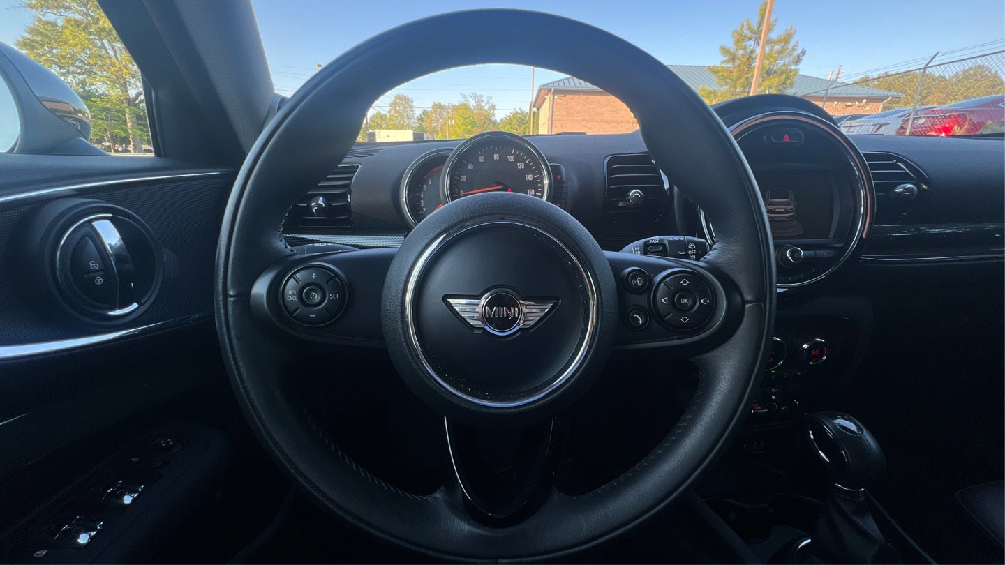 Used 2017 MINI Cooper Clubman S image 10