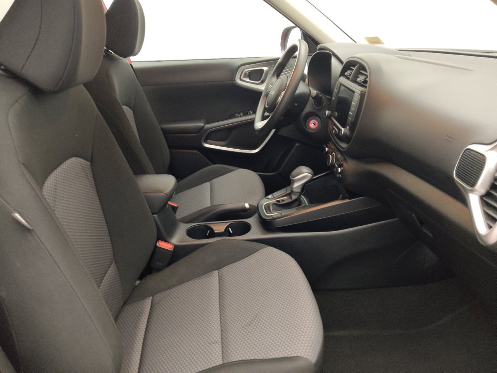 Used 2024 Kia Soul LX w/ Option Group 015 FWD image 21