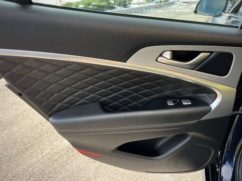 Used 2020 Genesis G70 3.3T w/ Prestige Package image 27