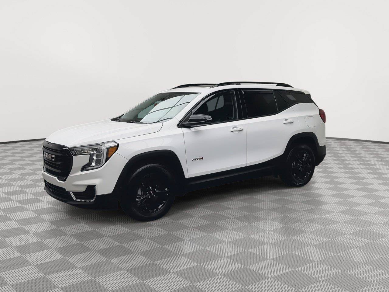 Used 2022 GMC Terrain AT4 w/ LPO, Floor Liner Package AWD/4WD image 38