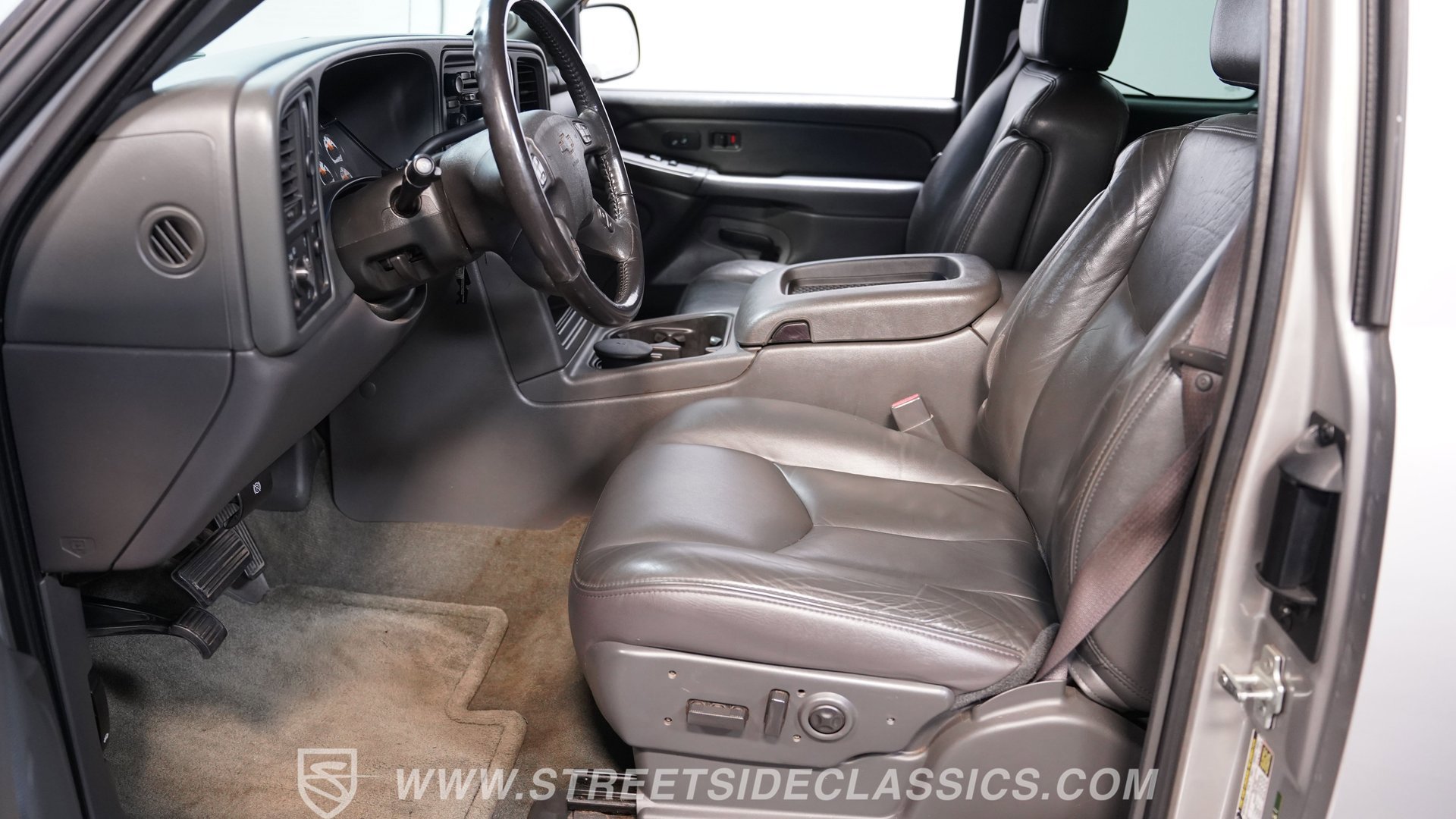 Used 2005 Chevrolet Silverado 1500 SS w/ Safe And Sound Package RWD image 30