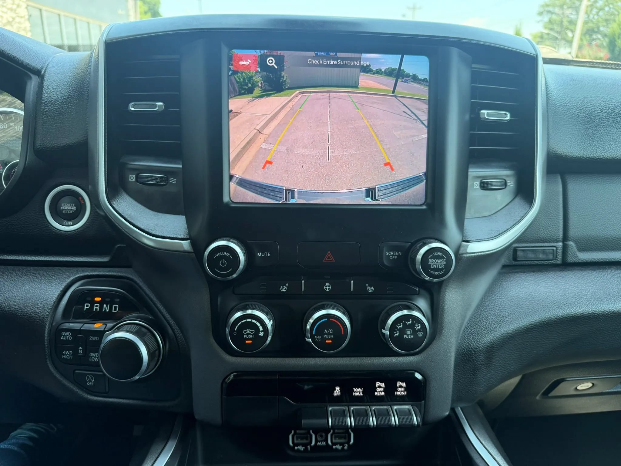 Used 2023 RAM 1500 Big Horn AWD/4WD image 12