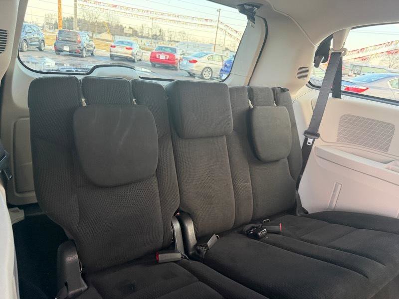 Used 2015 Dodge Grand Caravan SE w/ Quick Order Package 29E SE image 6