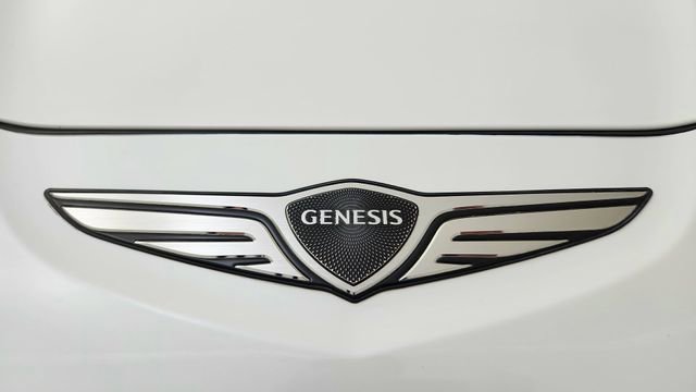 Used 2025 Genesis GV80 3.5T e-SC image 16