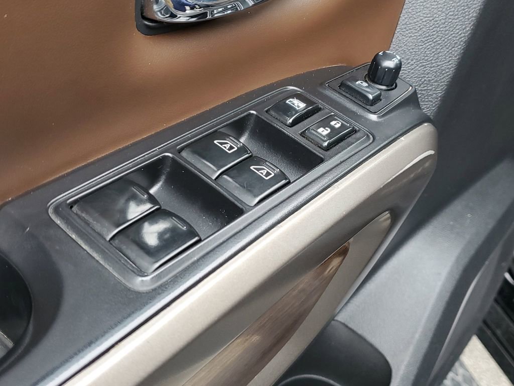 Used 2021 Nissan Titan Platinum Reserve w/ Moonroof Package image 24