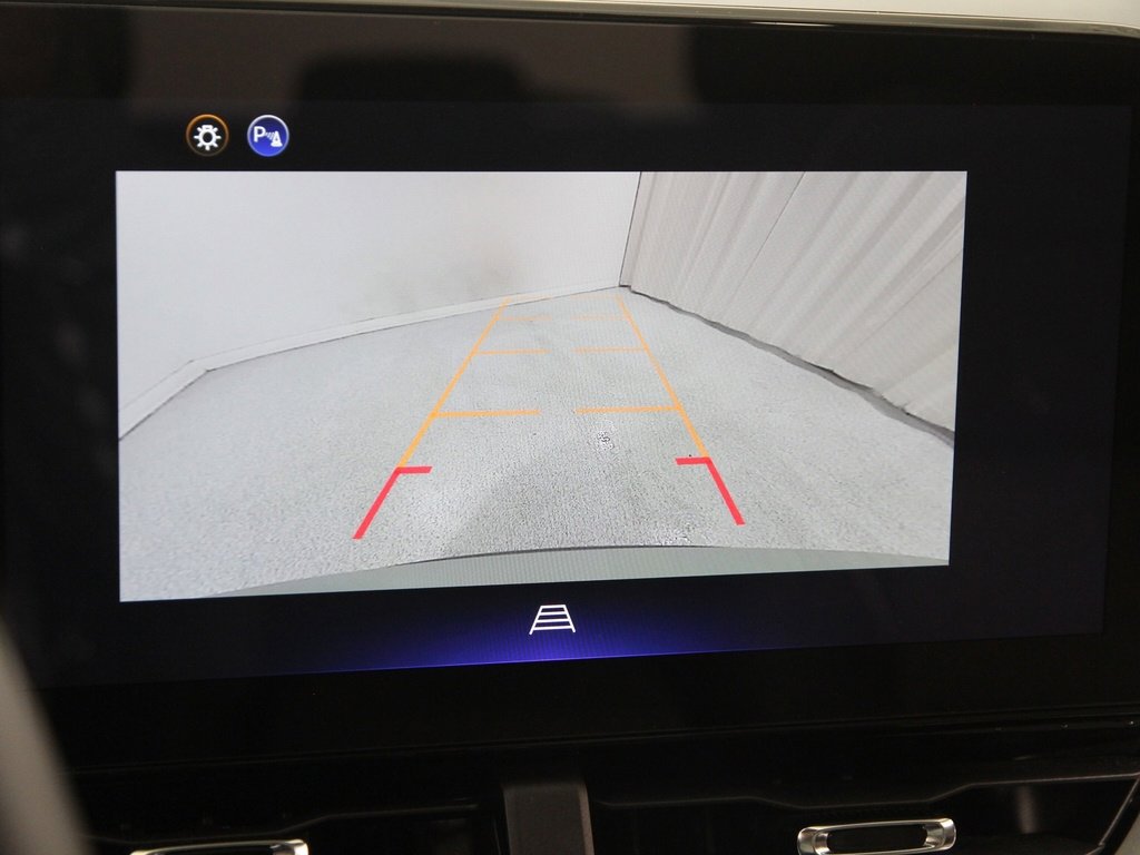 Used 2026 Chevrolet Equinox LT w/ Convenience Package II image 13