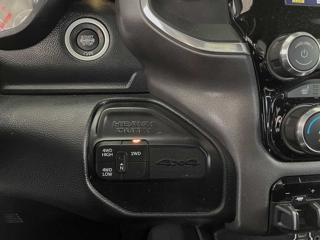 Used 2020 RAM 2500 Laramie AWD/4WD image 15