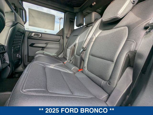 New 2025 Ford Bronco Badlands AWD/4WD image 17