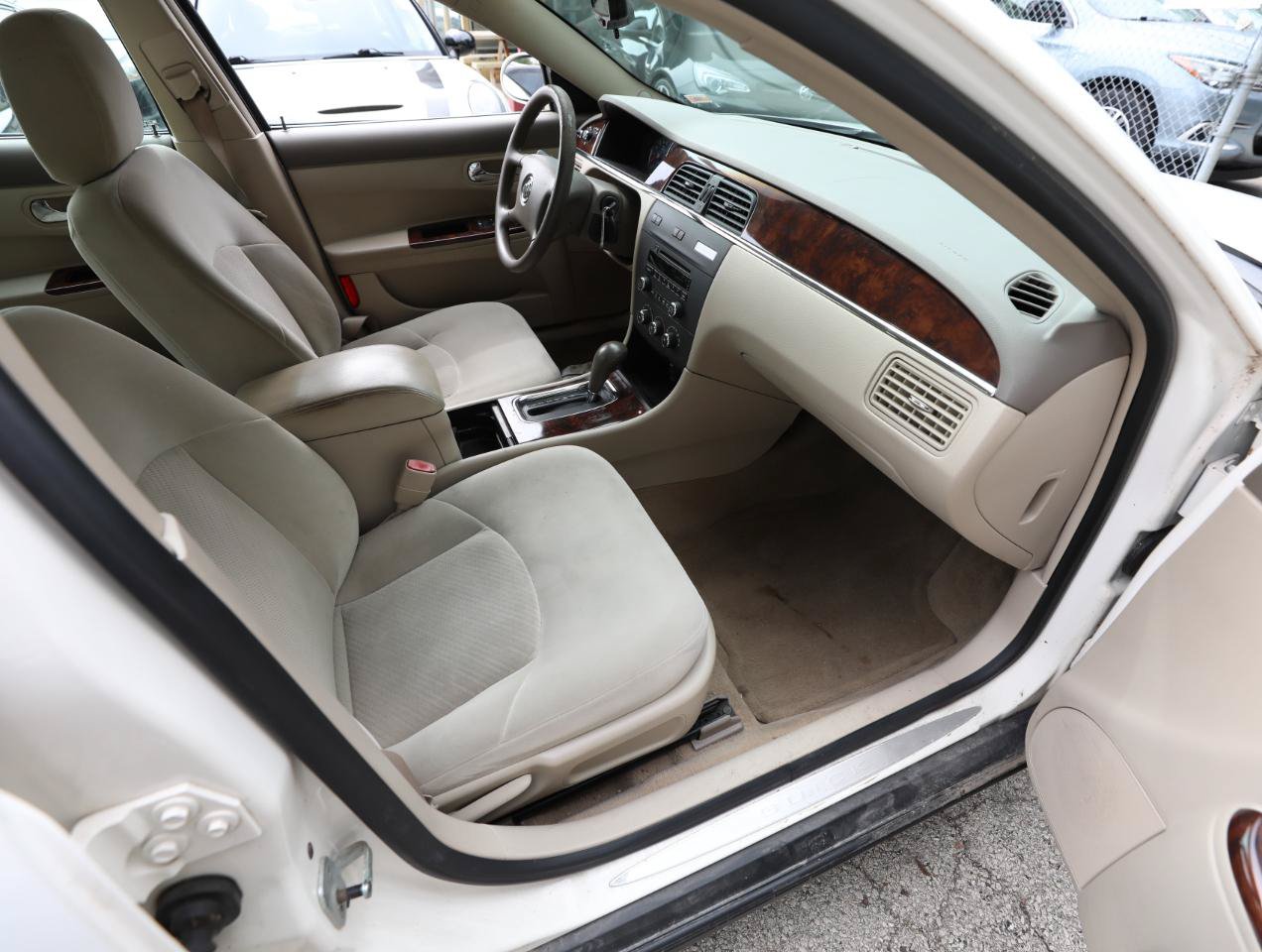Used 2007 Buick LaCrosse CX w/ Chrome Enhancement Package FWD image 10