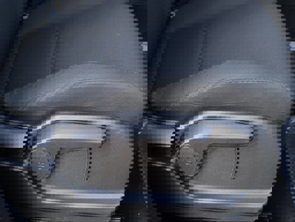 Used 2024 Hyundai Santa Fe SE image 11