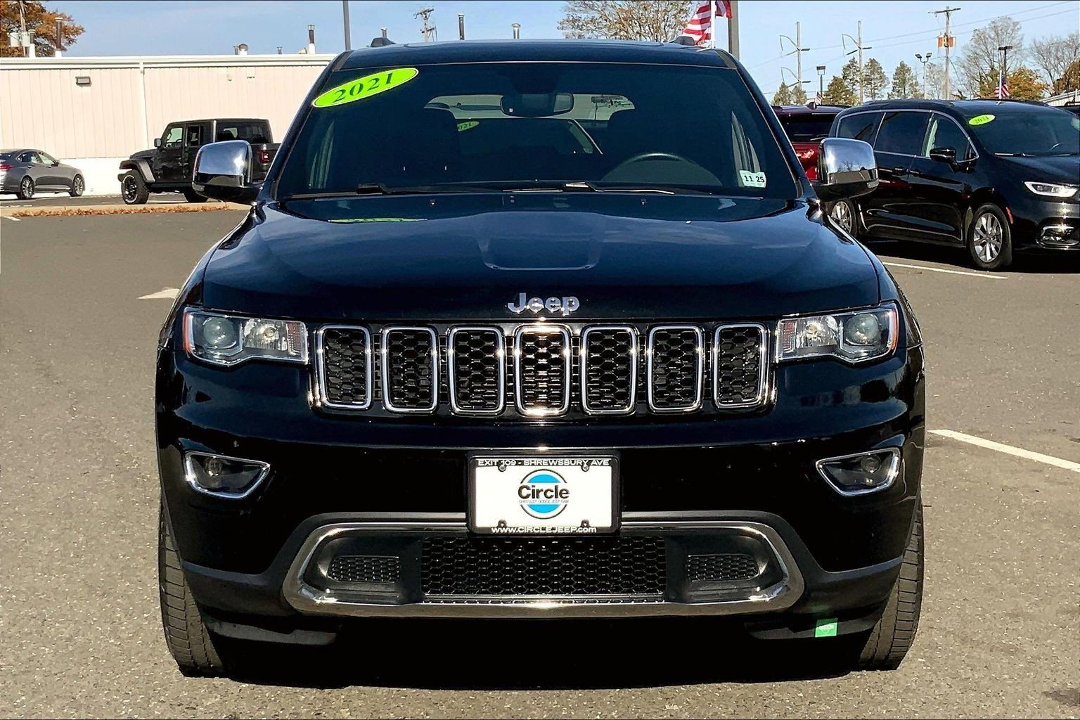 Used 2021 Jeep Grand Cherokee Limited w/ Trailer Tow Group IV image 3