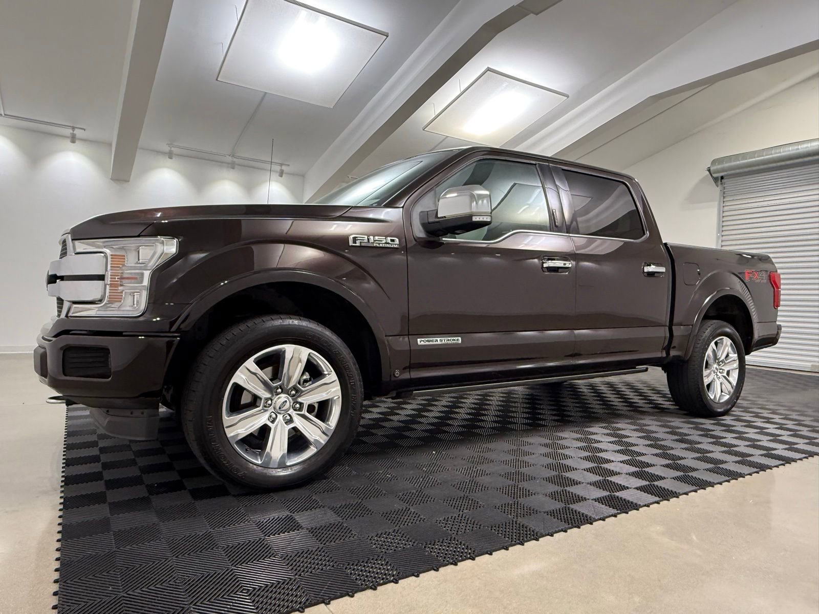 Used 2018 Ford F150 Platinum w/ Equipment Group 701A Luxury image 4